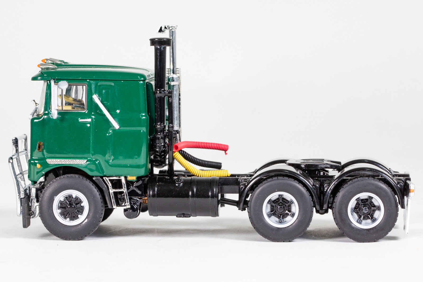 MACK F700 6x4 Prime Mover Mack Red Scale 1:50 Details about  / Drake Z01500