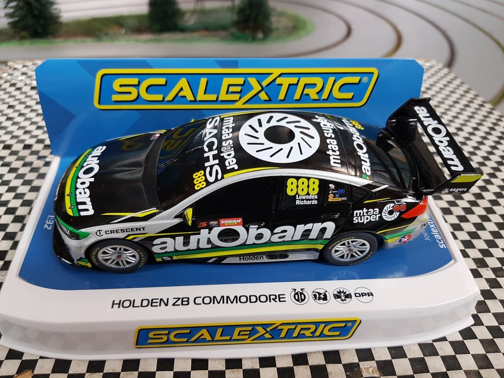 scalextric v8 supercars