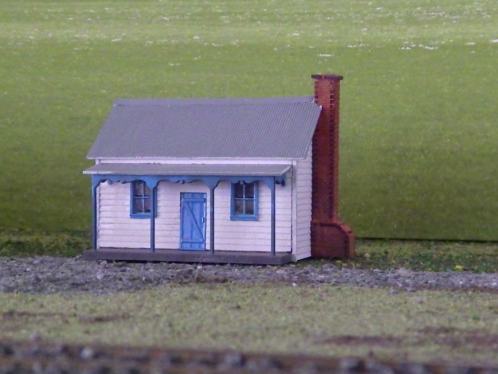 Walker Models 1/87 HO Ipswich Cottage building kit