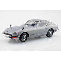 Aoshima 1/32 Nissan S30 Fairlady Z (Silver) Plastic Model Kit