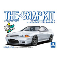 Aoshima 1/32 Nissan R32 Skyline GT-R Custom Wheel (Crystal White) Plastic Model Kit