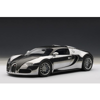 Autoart 1/18 Bugatti Veyron 16.4 Carbon / Aluminium A70966