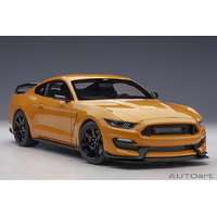 AutoArt 1/18 Ford Shelby GT-350R (Fury Orange) Composite Car