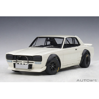 AutoArt 1/18 Nissan Skyline GT-R (KPGC-10) Racing 1972 (White) Diecast Car