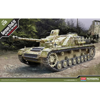 Academy 1/35 German StuG IV Sd.Kfz.167 "Ver.Early" Plastic Model Kit [13522]