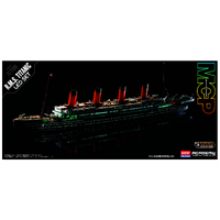 Academy 1/700 R.M.S. Titanic + LED Set MCP Plastic Model Kit [14220]