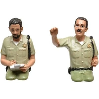 American Diorama 1/24 Seated Sheriff Figure Set 2pcs