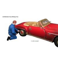 American Diorama 1/18 Tony Inflating A Tyre Mechanic Figure Accessory