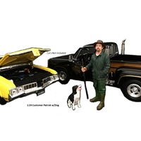 American Diorama 1/24 Patrick (Customer) w/Dog Mechanic Figure Accessory (Cars not included)