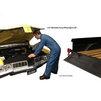 American Diorama 1/24 Doug Filling Engine Oil Mechanic Figure Accessory