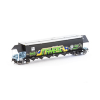 Auscision Models HO BGVF Grain Hopper, Black with SSR Logos, Grain Lids and Graffiti - Single Car