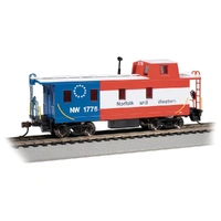 Bachmann HO Streamlined Caboose with Offset Cupola - Norfolk & Western #1776 Wagon