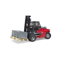 Bruder 1/16 Linde HT160 Fork Lift with Pallet & 3 Cages