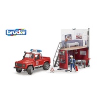 Bruder bworld Fire Station with Land Rover Defender + Fireman