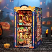 CuteBee Plaza de Los Muertos DIY Book Nook Kit