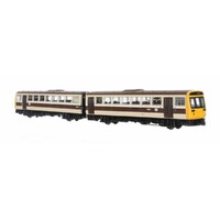Dapol N Class 142 Mock Great Western Choc & Cream 142022 Locomotive