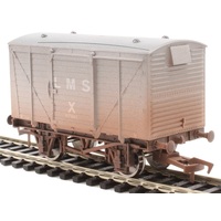 Dapol OO Ventilated Van LMS Grey 117870 Weathered