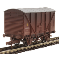 Dapol OO Banana Van Fyffes Bauxite B881630 Weathered