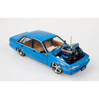 DDA 1/24 Blue VL Supercharged Holden Calais Diecast