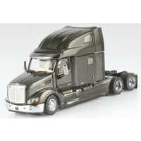 Diecast Masters 1/50 Peterbilt 579 UltraLoft Tractor Diecast Model