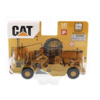 Diecast Masters 1/87 Cat 627G Auger Scraper