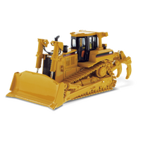 Diecast Masters 1/50 Caterpillar D8R Track-Type Tractor Diecast Model