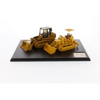 Diecast Masters 1/50 Caterpillar 977 Track Loader & 963K Track Loader Diecast Model
