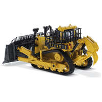 Diecast Masters 1/64 Caterpillar D11 Track-Type Tractor w/JEL Blades