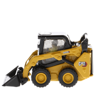 Diecast Masters 1/50 Caterpillar 242D3 Skid Steer Loader High Line Series Diecast Model