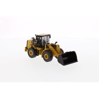 Diecast Masters 1/64 CAT 950M Wheel Loader Diecast