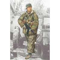 Dragon 1/16 Feldwebel 352nd Volksgrenadier Division Plastic Model Kit DR1629