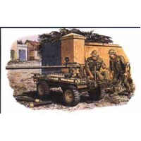 Dragon 1/35 M274 Mule w/106mm R.R. & Crew (Hue City 1968) Plastic Model Kit DR3315