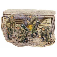 Dragon 1/35 German Sturmpioner 1942 Plastic Model Kit DR6146