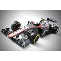 Ebbro 1/20 Formula 1 Car - McLaren Honda MP4-30 2015 Early Season Plastic Car Kit