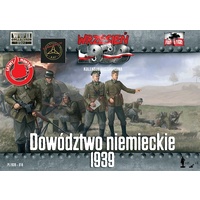 First To Fight 1/72 German Headquaters - Command (figures) Plastic Model Kit [018]