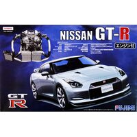 Fujimi 1/24 Nissan GT-R (R35) with Engine (ID-131) Plastic Model Kit [03794]