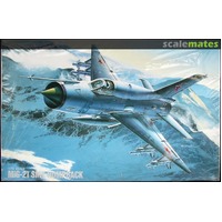 Fujimi 1/72 MiG-21SMT Humpback Plastic Model Kit