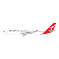 Gemini Jets 1/400 Qantas Airways A330-300 (VH-QPH) Diecast Aircraft