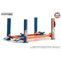 Greenlight 1/18 Gulf Oil #2 Four Post Lift Diecast