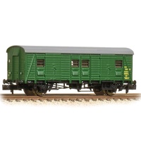 Graham Farish N SR PMV Parcels & Miscellaneous Van BR (SR) Green