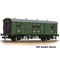 Graham Farish N SR PLV Passenger Luggage Van SR Maunsell Green