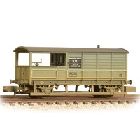 Graham Farish N GWR 20T 'Toad' Brake Van BR Grey (Early) - Weathered