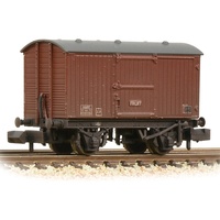 Graham Farish N LNER 12T Ventilated Fruit Van Planked Ends BR Bauxite (Late) - Weathered