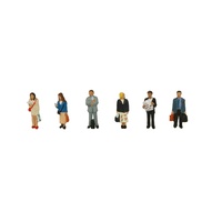 Graham Farish N Station Passengers Standing