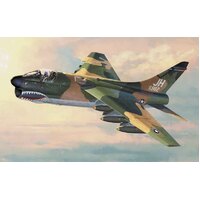 Hasegawa 1/48 A-7D Corsair II "Vietnam Scheme" Plastic Model Kit