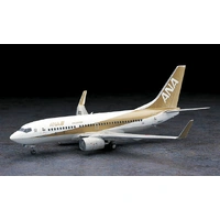 Hasegawa 1/200 B737-700 ANA 10735 Plastic Model Kit