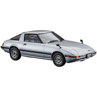 Hasegawa 1/24 Mazda Savanna RX-7 (SA22C) Middle Version GT (1980) Plastic Model Kit