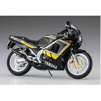 Hasegawa 1/12 Yamaha TZR250 (2AW) "New Yamaha Black" Plastic Model Kit