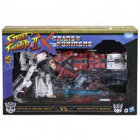 Transformers Collaborative: Street Fighter 2 Mash-Up - Optimus Prime (Ryu) vs Megatron (M Bison)