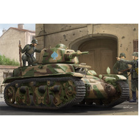 HobbyBoss 1/35 French R39 Light Infantry Tank Plastic Model Kit [83893]